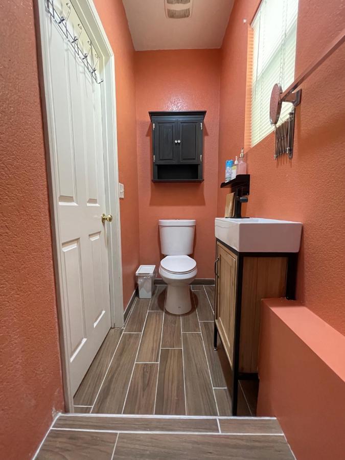 Modern Rooms & Suites In West Lancaster Ngoại thất bức ảnh