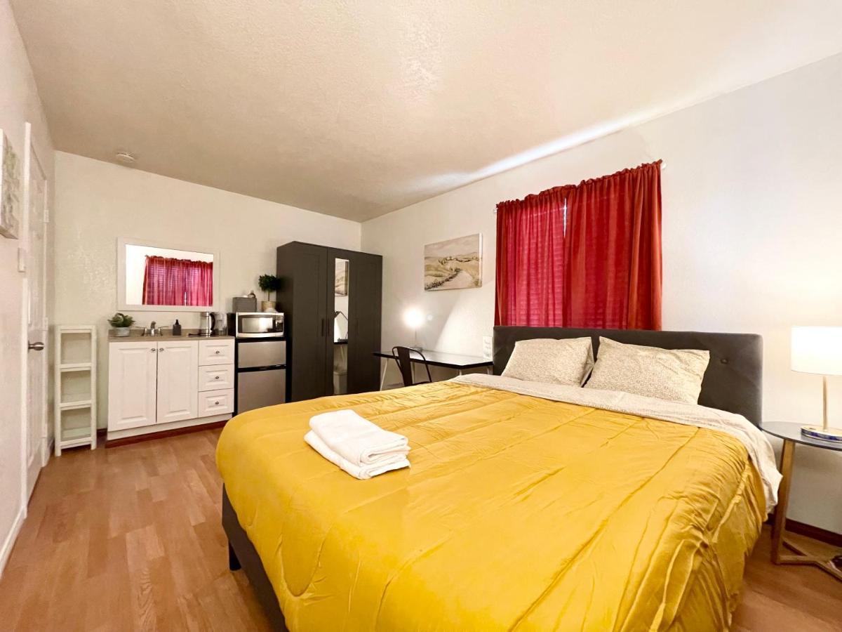 Modern Rooms & Suites In West Lancaster Ngoại thất bức ảnh